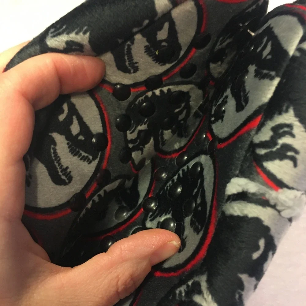 Jurassic World Slipper Socks Kids M/L 13/1 Grey New Fuzzy Babba Dinosaur Sherpa‎